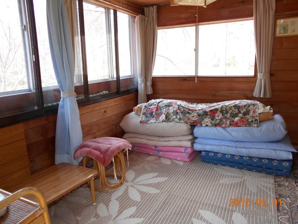 Log Yukari Villa NakaNakafurano Buitenkant foto