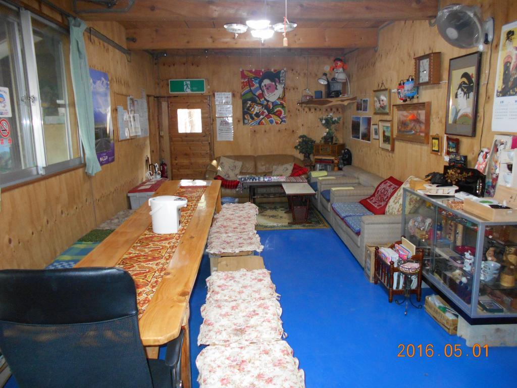 Log Yukari Villa NakaNakafurano Buitenkant foto
