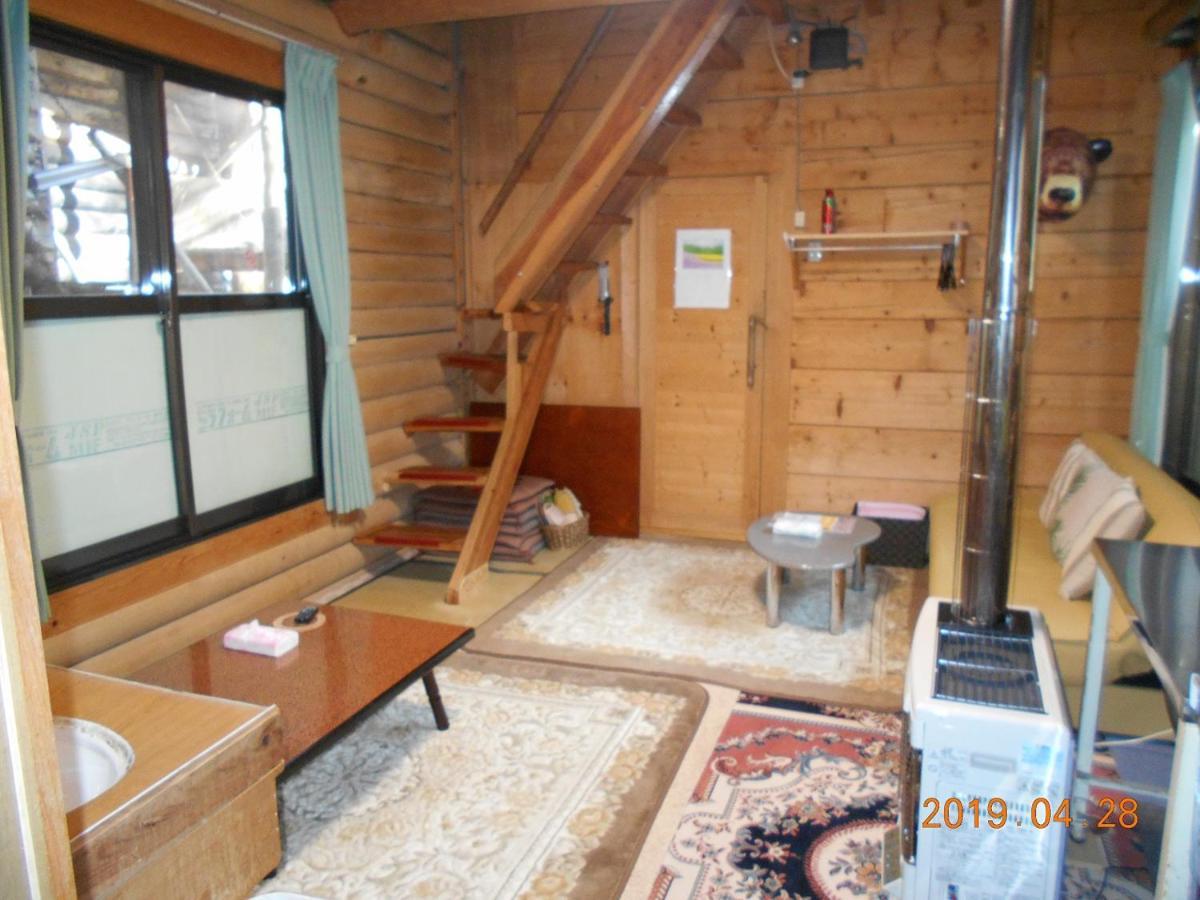 Log Yukari Villa NakaNakafurano Buitenkant foto