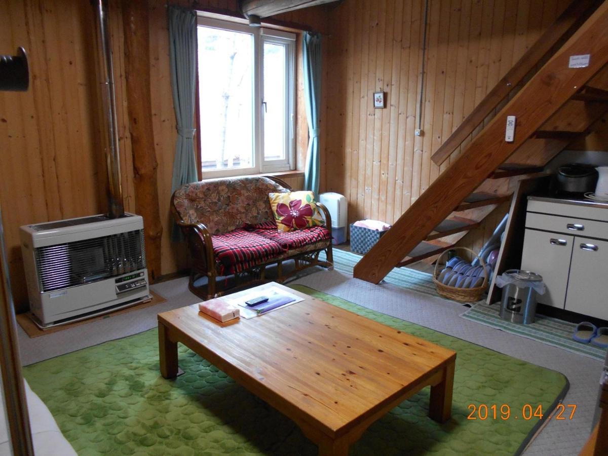 Log Yukari Villa NakaNakafurano Buitenkant foto