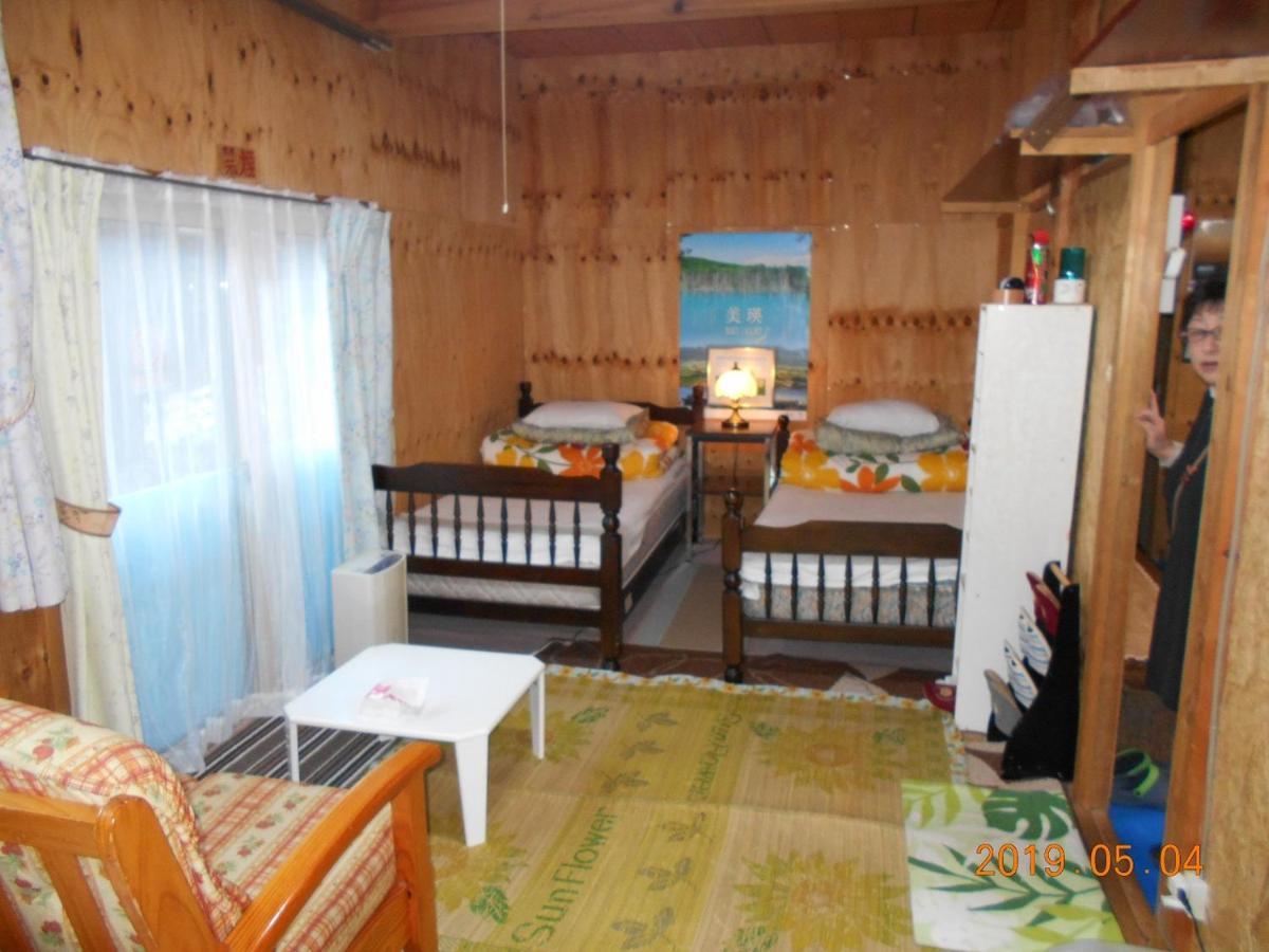 Log Yukari Villa NakaNakafurano Buitenkant foto