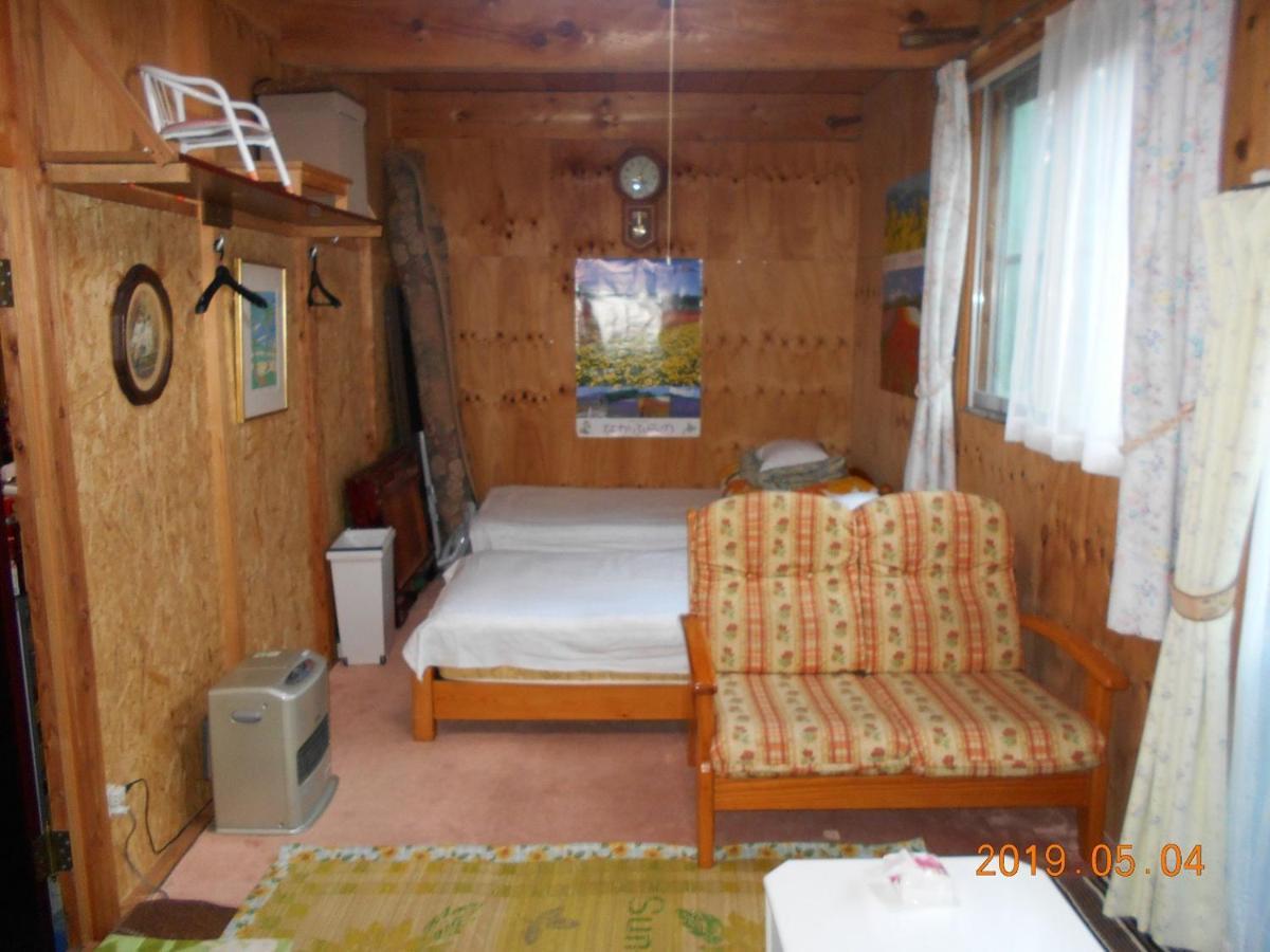 Log Yukari Villa NakaNakafurano Buitenkant foto